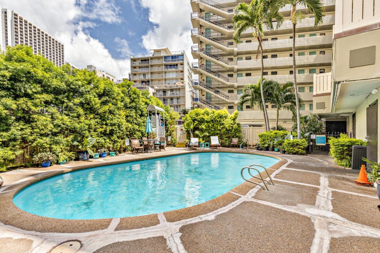 Inviting Waikiki Grand Hotel Room One Block To Beach! Honolulu Extérieur photo